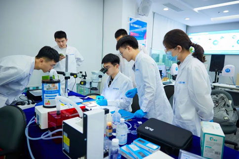 瑞沃德联合吉训明教授团队成员，成功举办脑缺血动物模型培训班